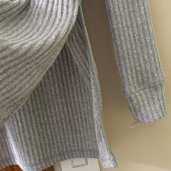 Gray Ribbed Henley Shirt - Picture 4 of 4